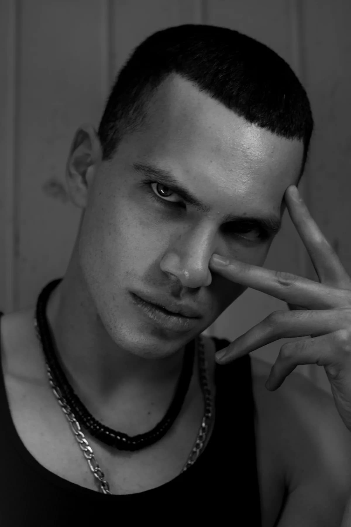 Coupe homme courte en noir et blanc
